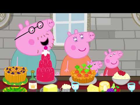PRINCESS PEPPA PIG AT THE DRESSUP PARTY