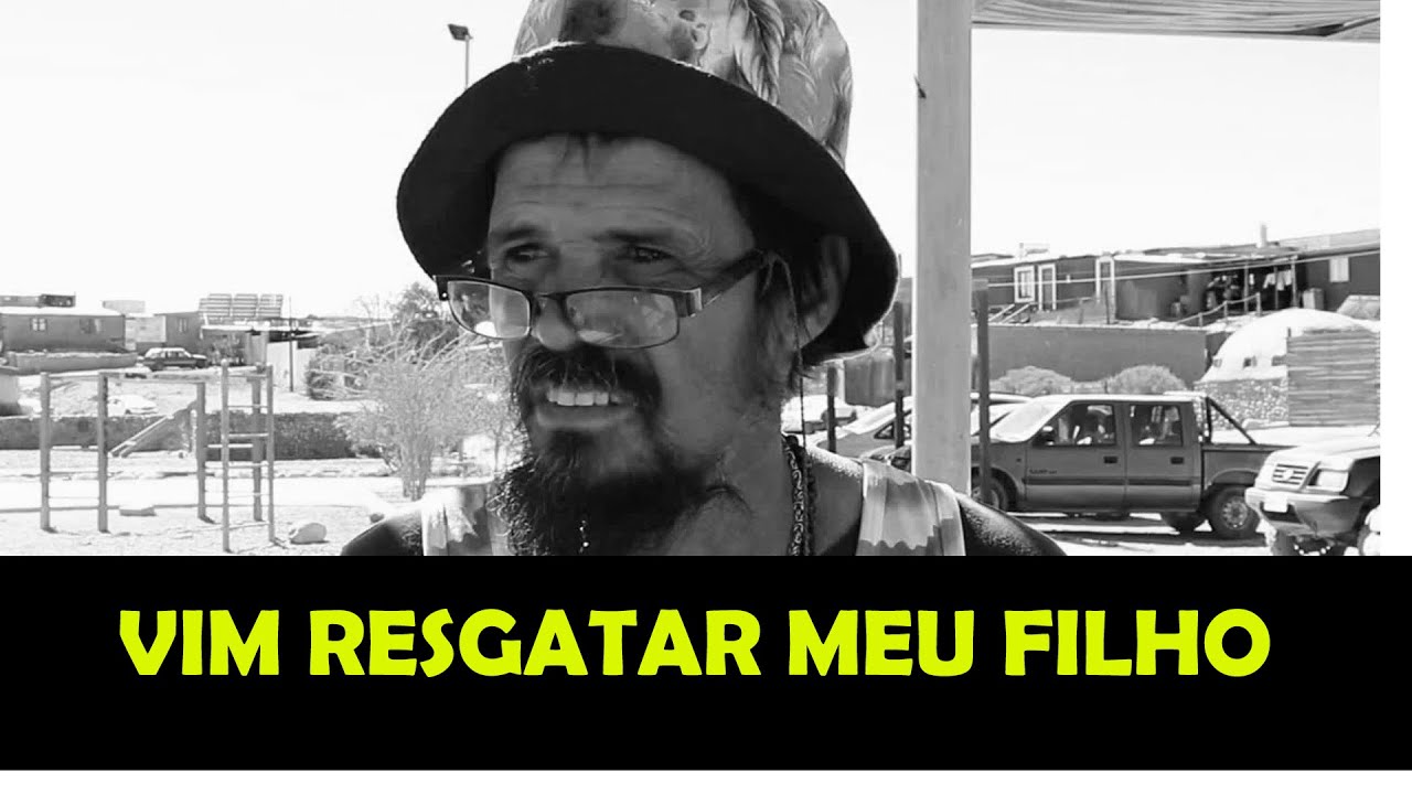 Esse BRASILEIRO vive na PRAÇA! Passei UM DIA com ele!!!