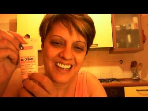 asmr whisper " mi preparo con voi make up strange ita