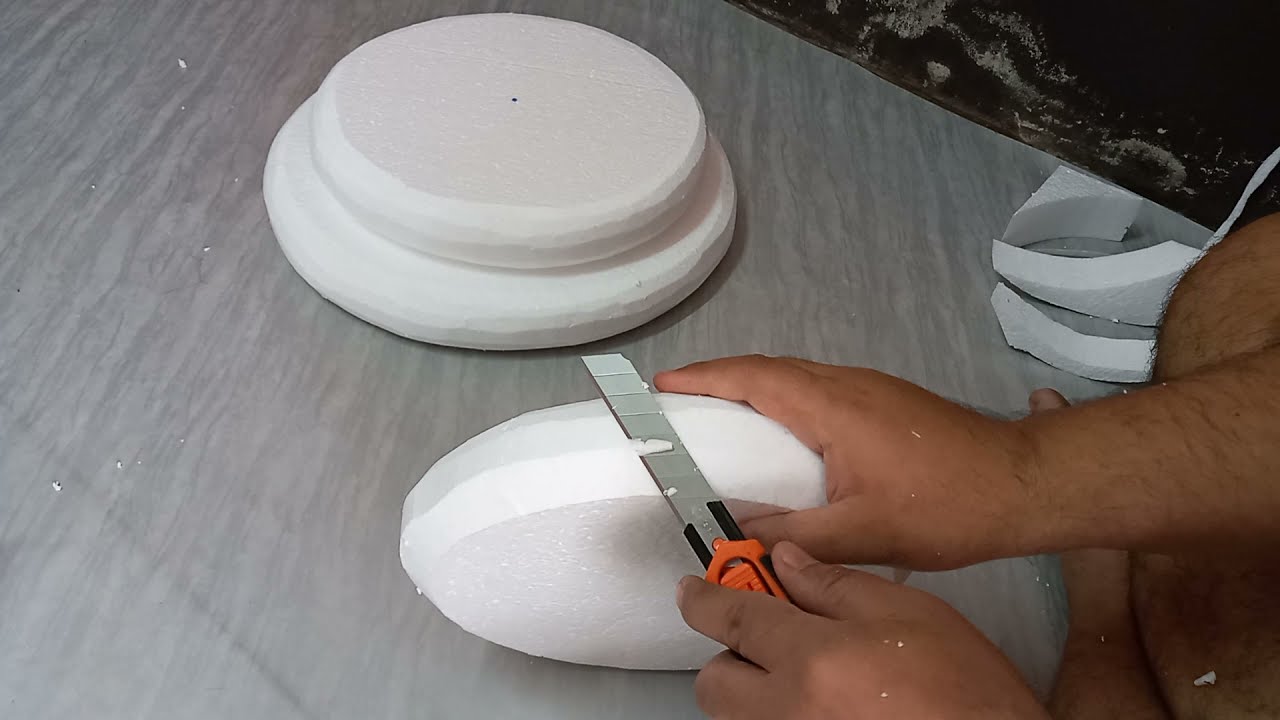 สาธิตการตัดโครงโฟมสำหรับทำบายศรี 1 ชั้น by ร้านทิชานันท์บายศรี (ช่างเป้&ช่างทิ)