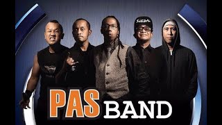 Pas Band Sesaat