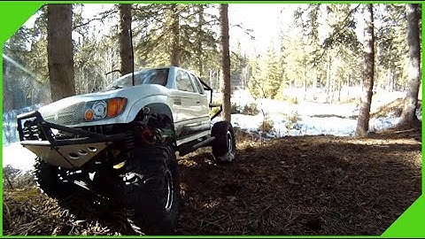 AXIAL SCX-10 Honcho - Winter Trailing