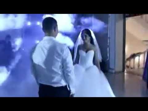 سمعني نبضك دفيني بنار حضنك ابيك الليله وحدك الي تكون  قرب علي حس النار الفيه ابيه ايدك