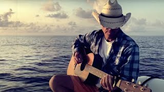 Смотреть клип Kenny Chesney - Beautiful World