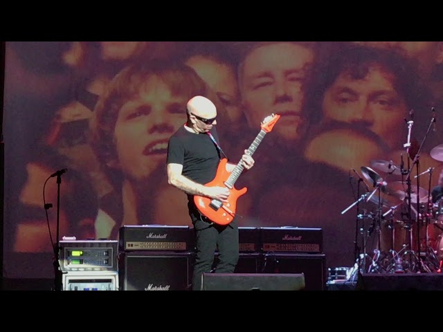 Crowd Chant by Joe Satriani Live at Singapore class=