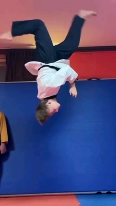 Тхэквондо, четыре удара в сальто🔥 #taekwondo #ударыногами #poomsae # ...