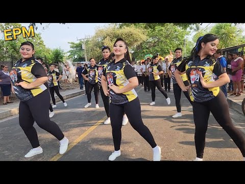 Inus Band Internacional en Desfile de Correo