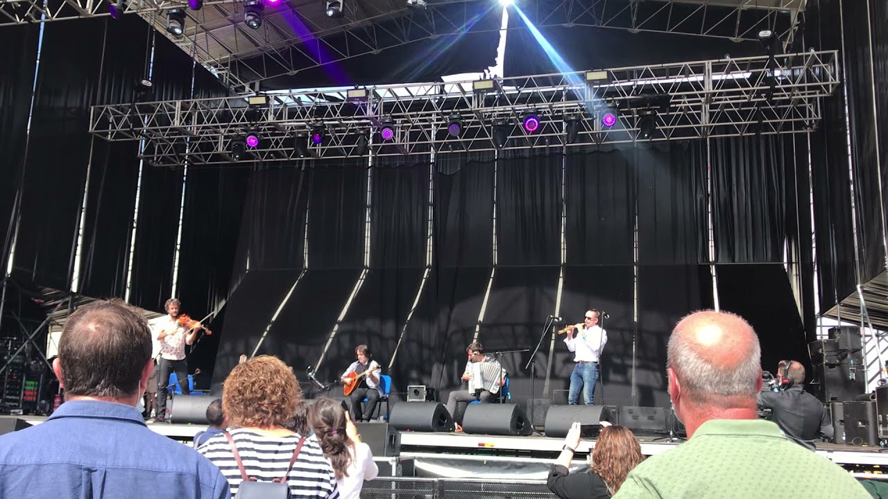 Danzas de Burgos. Feten Feten: Diego Galaz, Jorge Arribas+Pedro Pascual y Samuel Brogeras (Dulzaina)