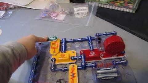 Snap Circuits Jr. | Project 58: Using Parts as Conductors