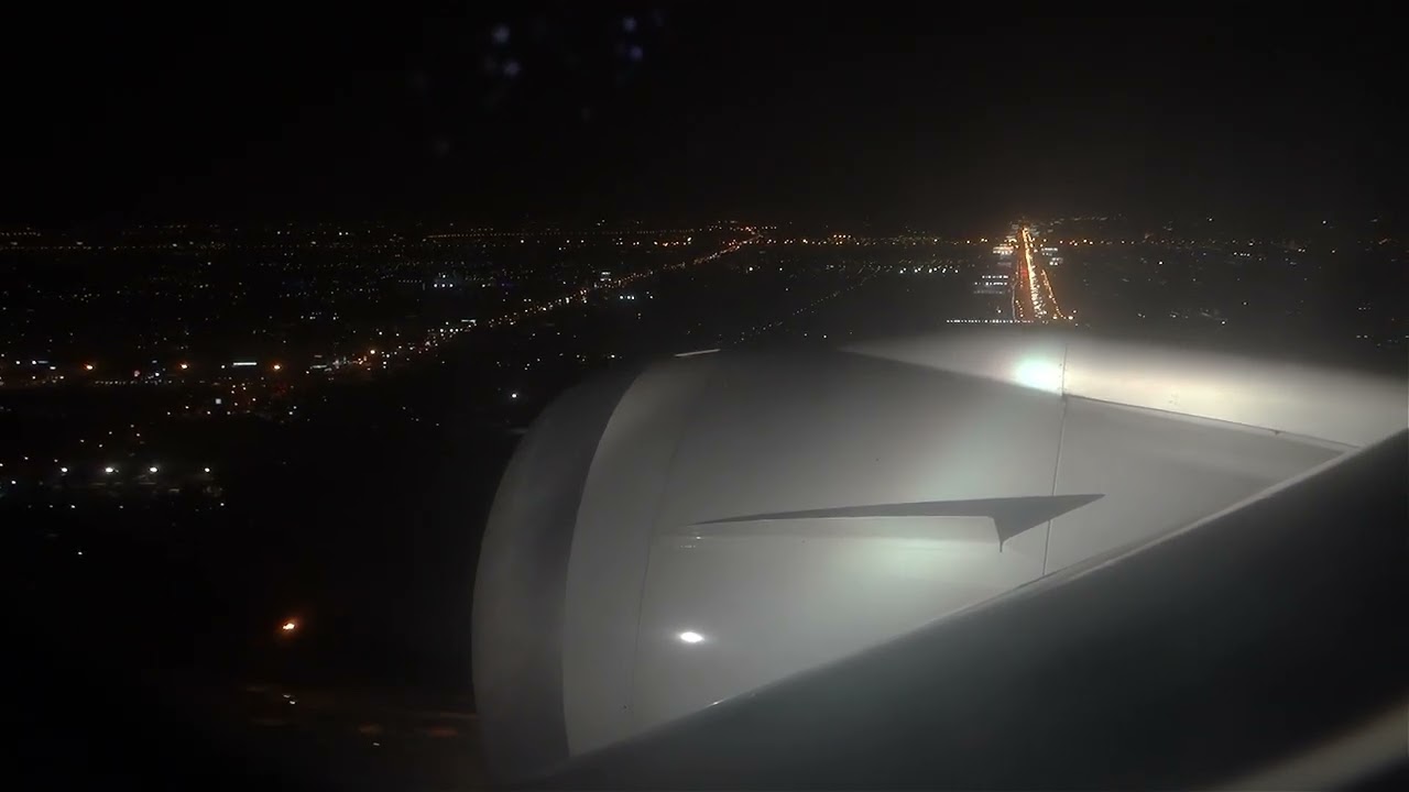 Thai Airways 787 Night Landing Bangkok