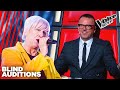 Paola entra nel team di Gigi cantando Mina | The Voice Senior 4 | Blind Auditions