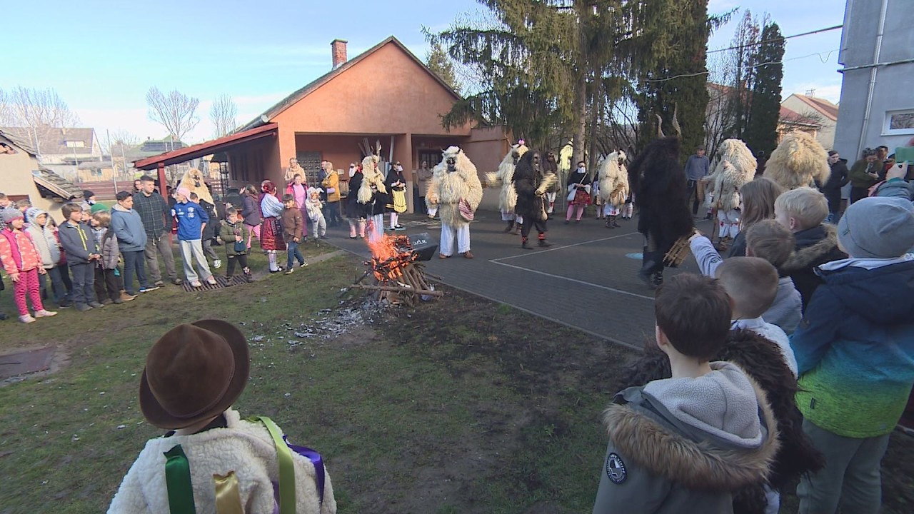 Busók Szederkényben