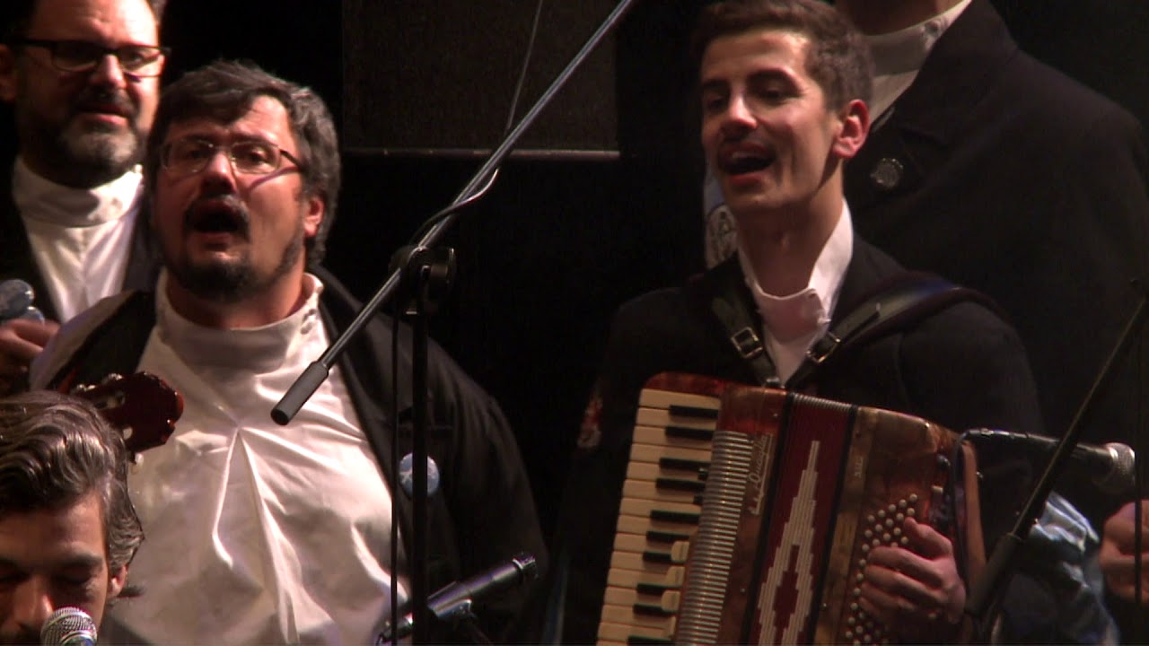 XXV CELTA Sáb. 8 Dez. Azeituna e Os Azeitonas - Dá me Lume