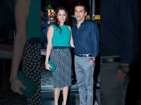 شاروخان بطلة بوليوود ممثلة اعتزلت بوليوود غاياتري جوشي فيلم سواديس 