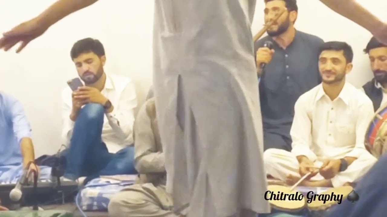 Dusto sr juadaayi khowar song new program garamchashma singer Ijaz amroz