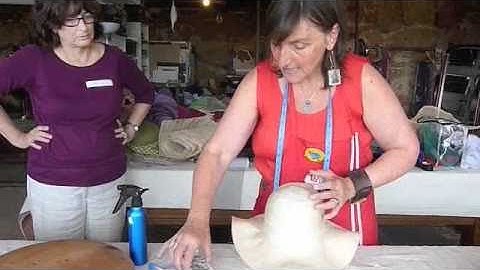 Blocking a straw capeline with Waltraud Reiner (Torb & Reiner)