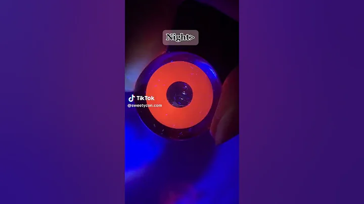 Glow in-the-dark contact lenses?? #colouredcontacts #sweetycon #cosplay #uv #sfx #contactlenses