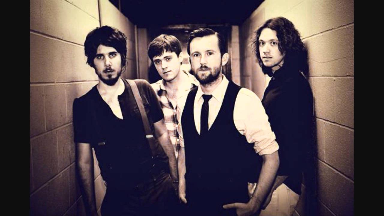 YouTubeでViolet - The Well Redsを視聴 YouTubeでViolet - The Well Redsを視聴