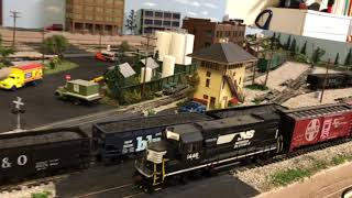 My 4x8 HO Layout Expansion Part 12 - 4 trains running