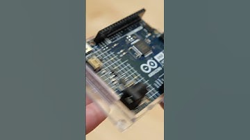 Arduino Uno R4 Minima Unboxing