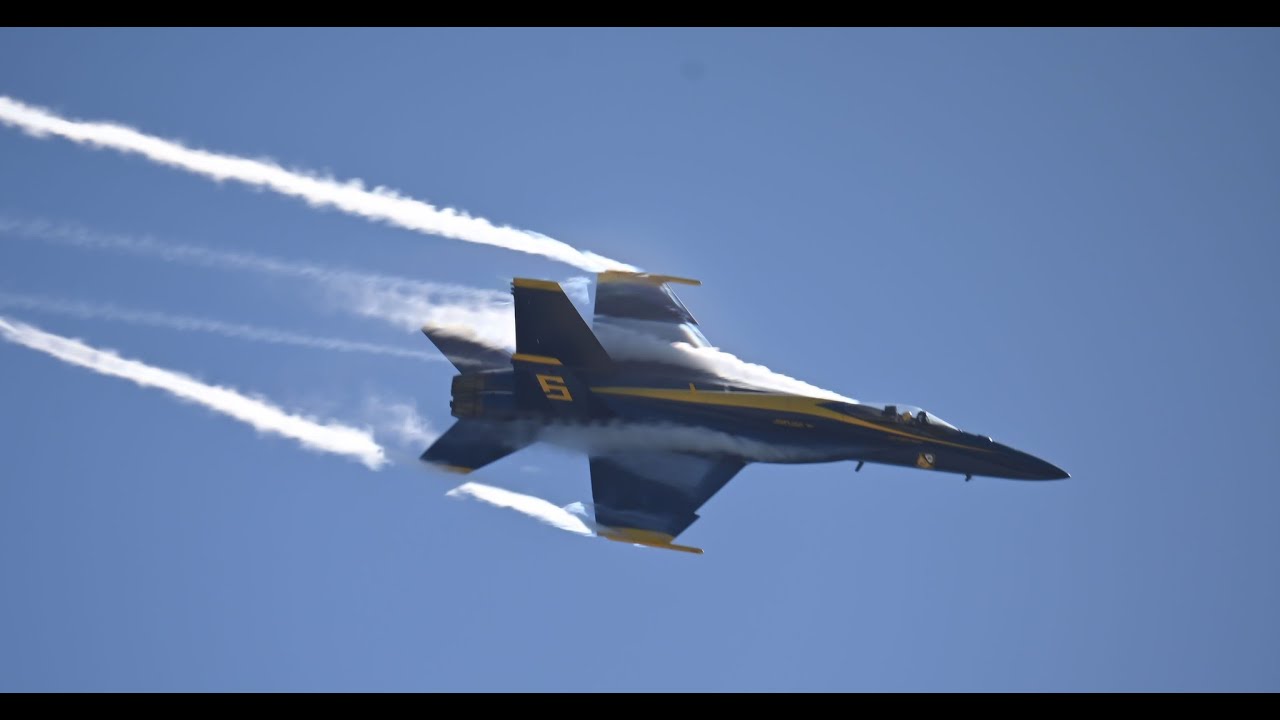 Blue Angels Chicago Air And Water Show YouTube blue-angels-chicago-air-and-water-show-youtube
