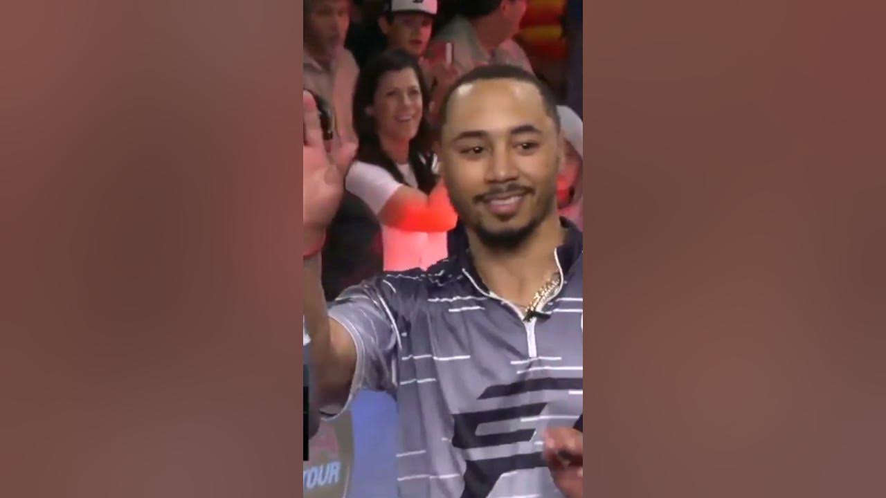 jj-watt-bowling-commentator-mookie-betts-bowler-shorts-youtube