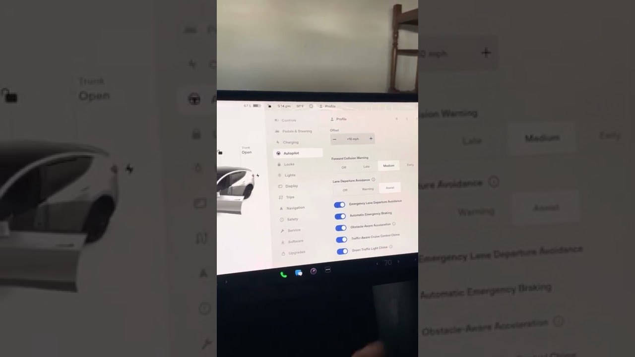 Turning on Green light Chime in Tesla model Y YouTube
