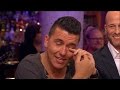 Jan Smit ontroerd door felicitaties vrienden - RTL LATE NIGHT