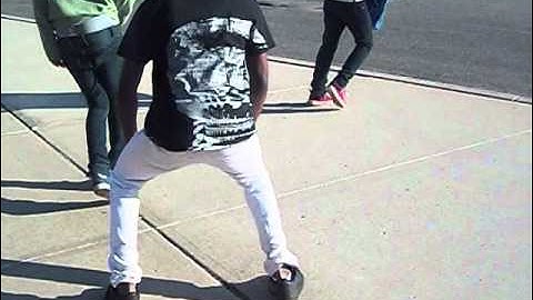 M.S.B playinqq around