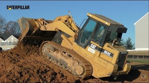 CAT 963C Digging Out Basement Part 1 of 2