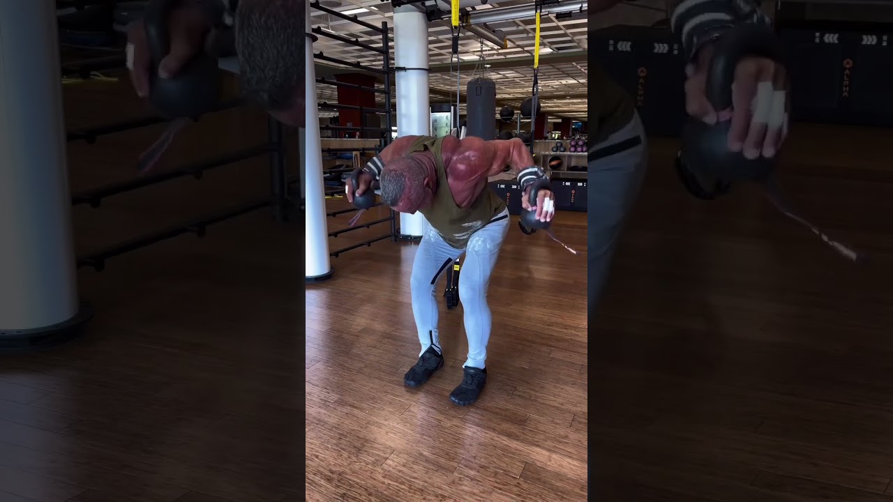 For a great combo to work your side delt and rear delt, try this side lateral rear lateral raise dro