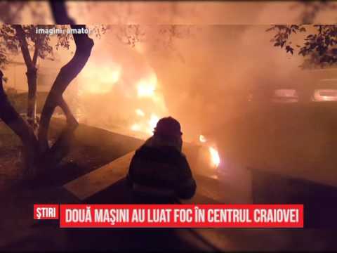 Două mașini au luat foc în centrul Craiovei