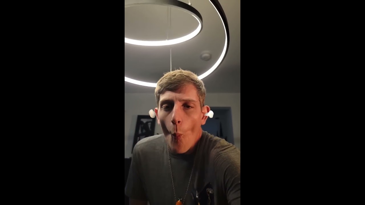 Double Ear Ghost Using My Uwell Caliburn X