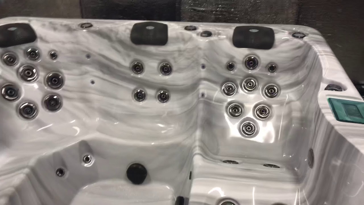 Vita Salon double lounger 92 x 92 26hp motors Agean Hot Tubs