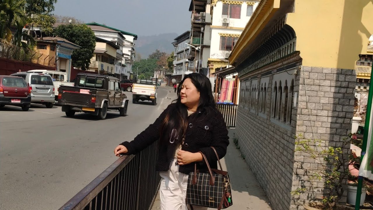 We went to the Bhutan border for a trip and to shop for a Losar 🥰