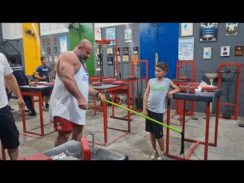 They challenged Wagner Bortolato to lift a 2-liter bottle - look what happened!