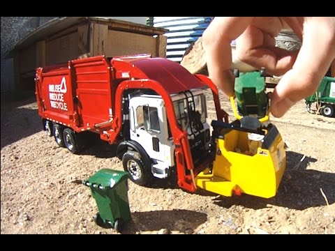 slammin eagle garbage truck toy