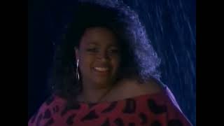 Gwen Guthrie -  Outside In The Rain (DJ Angus Intro)