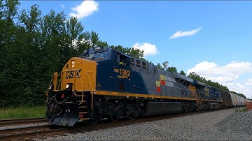 Seaboard System HU #1982 Leads the Special Interest Express Past Arkendale, VA! | 7/21/2023