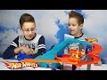 Хотвилс трасса Моторизованный МЕГАГАРАЖ 6 машинок Открываем и играем Hot Wheels Motorised Mega Garag