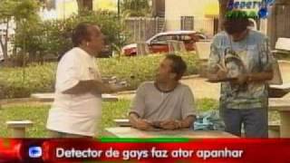 Pegadinha do João Kléber:  Detector de Gays!