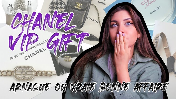 Chanel VIP Gift Neoprene Makeup Pouch 