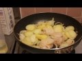ホタテとジャガイモのグラタン作り　ジャガイモをタマネギを炒める
