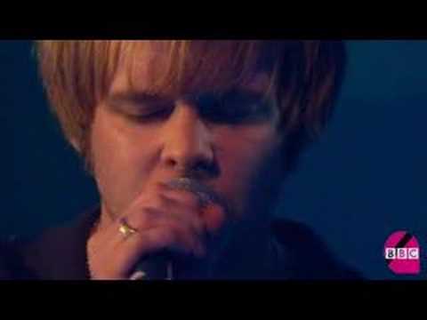 The Coral - In The Rain (Live with Noel Gallagher)