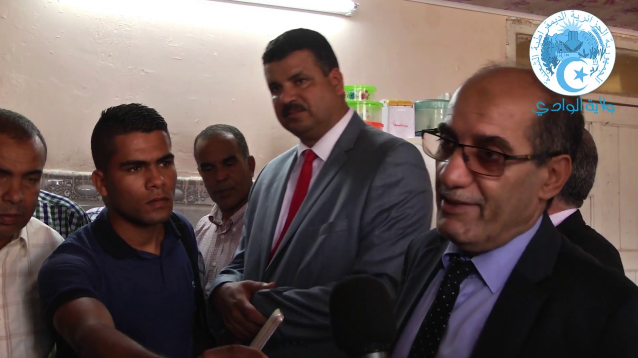 والي ولاية الوادي يقوم بزيارة ابتدائية زلاسي الجيلاني بحي 400 سكن ببلدية الوادي