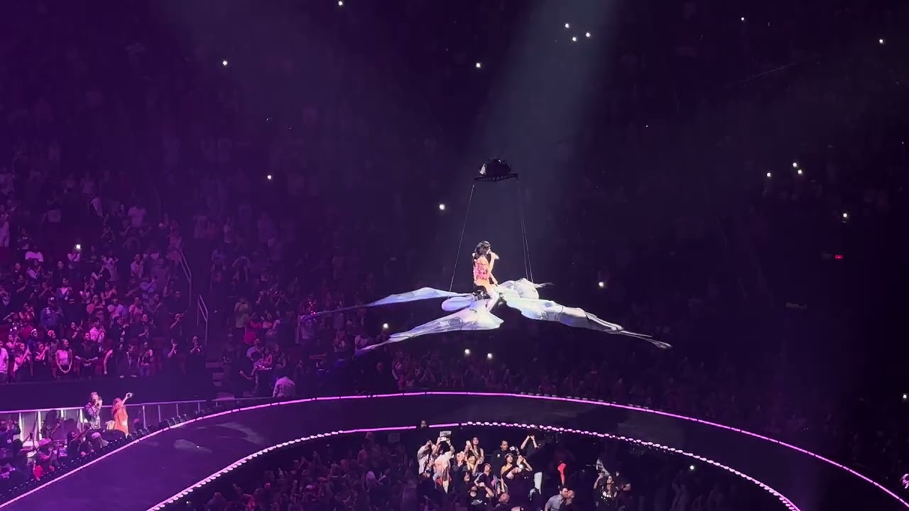Katy Perry “Roar” at The Lifetimes Tour in Houston, Texas - Houston Toyota Center