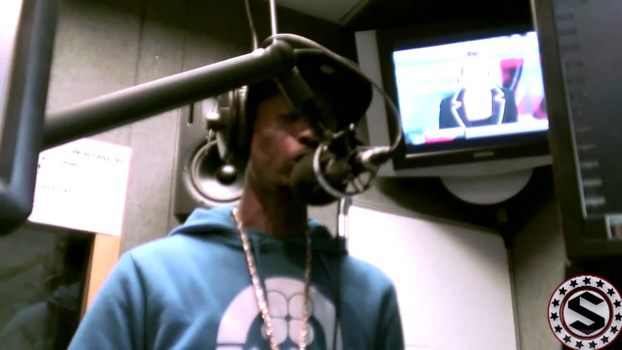 Logan Sama w Newham Generals & Chronik Pt2of3 - Kiss Presents 26th Feb 2011