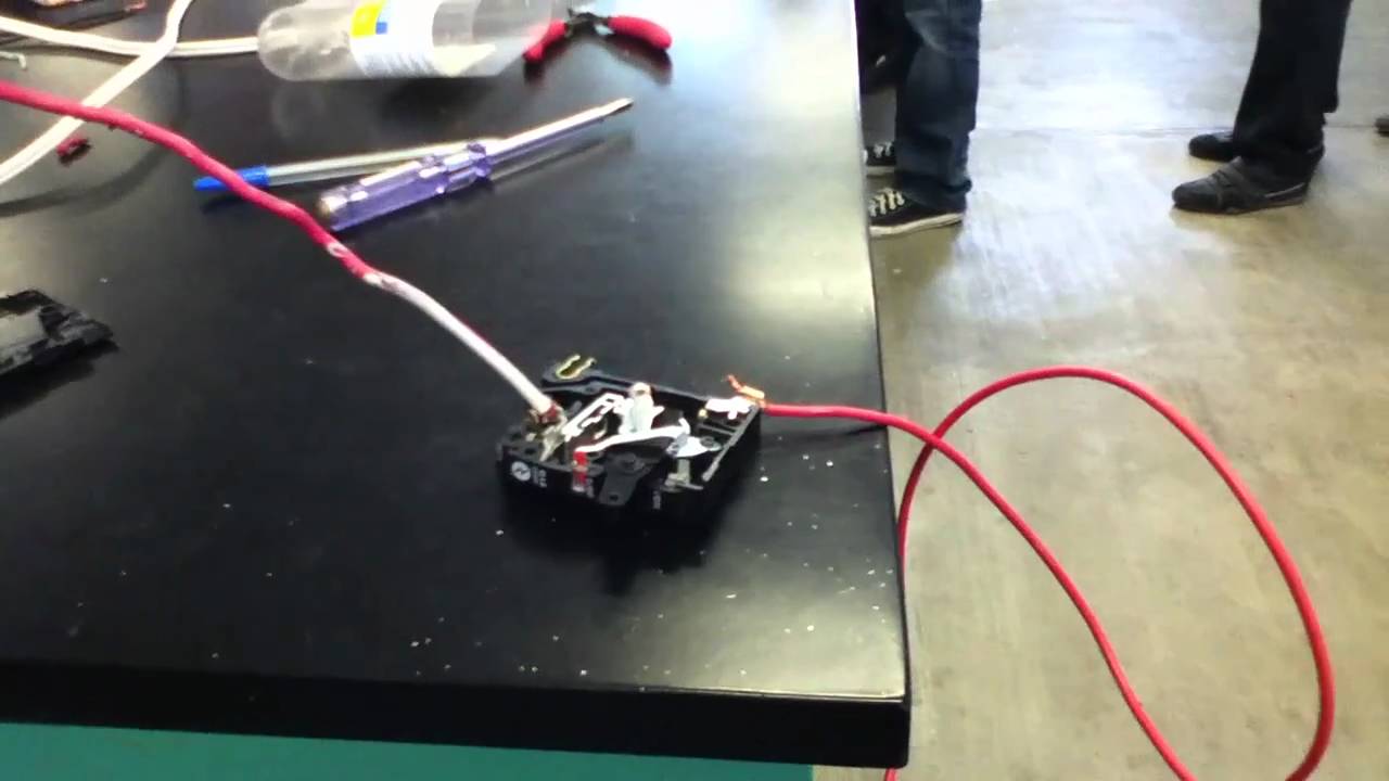 for 220v what breaker una termomagnetica Botando YouTube pastilla