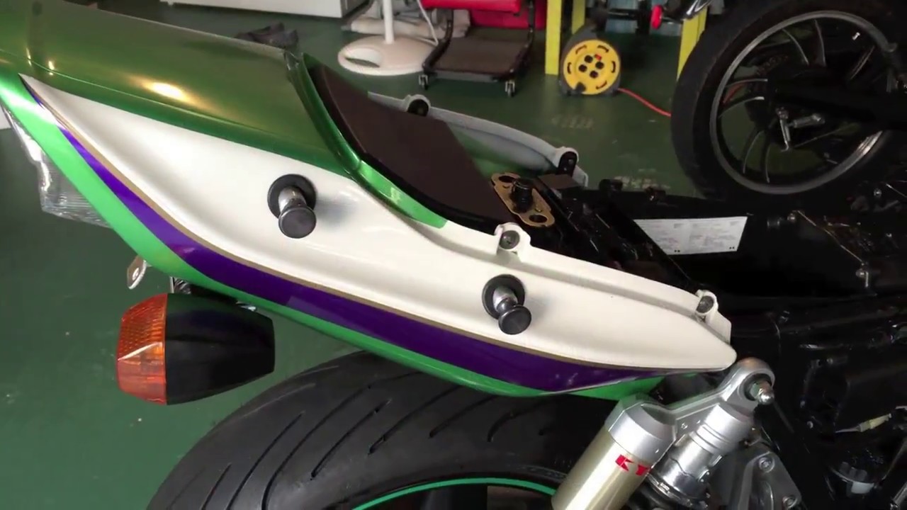 ZRX1100 リアフェンダー カワサキ ZRX1100】ZRX1100。リアフェンダー・フェンレス化 (Fender