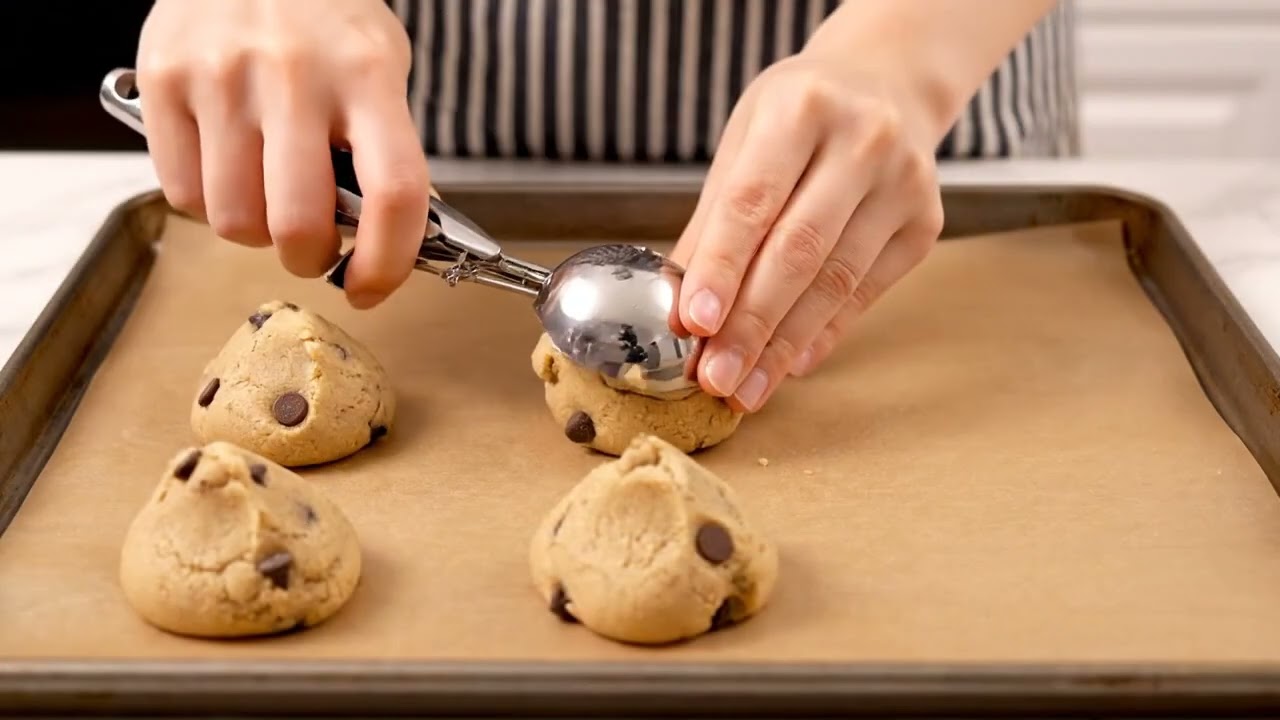 초코칩 쿠키 반죽 만들기 AI생성